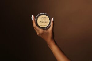 ダウンタイム中に室内で使えるコンパクトな車椅子は？