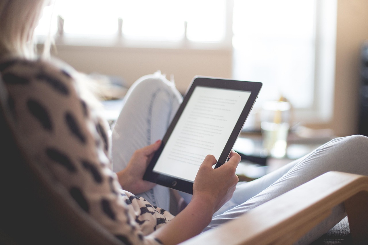 ダウンタイム中に楽しめる電子書籍読み放題サービスは？