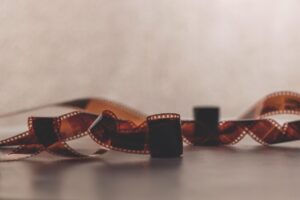 ダウンタイム中の保護フィルムでかぶれを防ぐ対策は？
